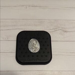 Disney Donald Duck Chaser Pin